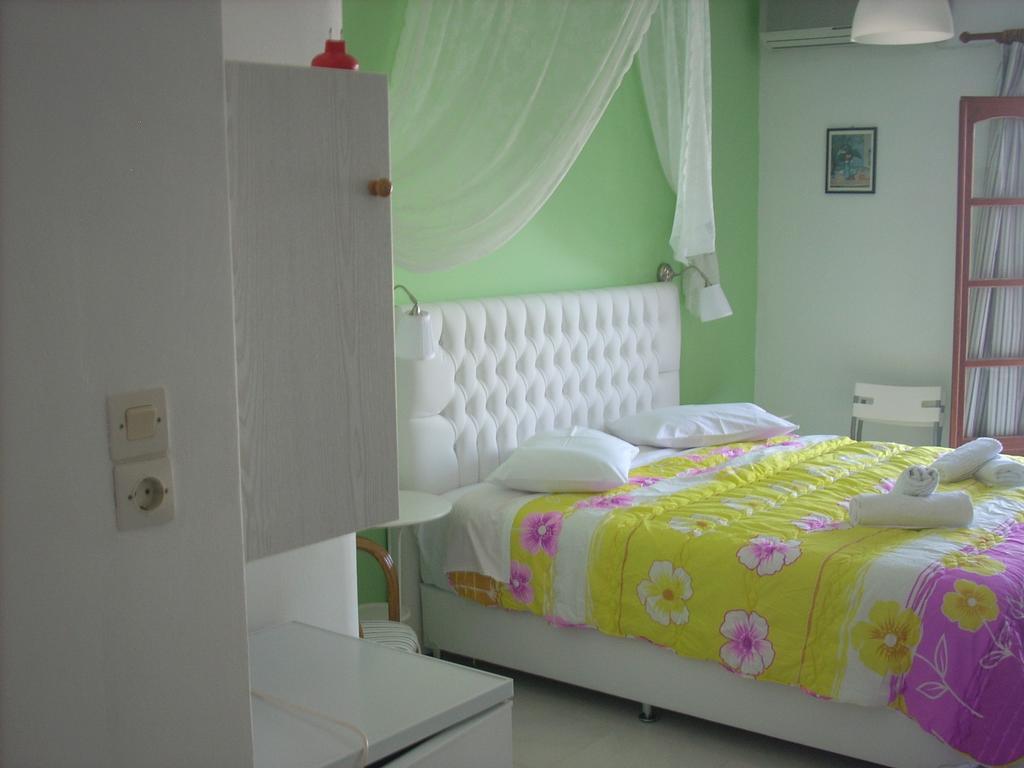 Azolimnos Bay Aparthotel Exterior photo